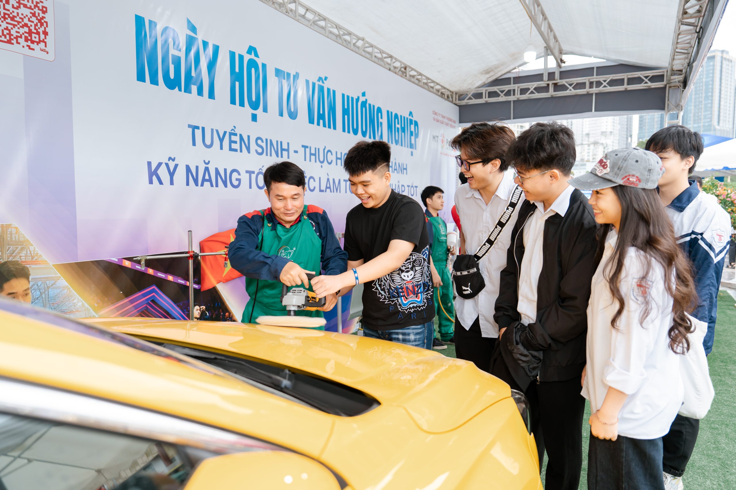 THÔNG BÁO TUYỂN SINH VÀO LỚP 10 HỆ SONG BẰNG (THPT + TRUNG CẤP) NĂM HỌC 2026-2027